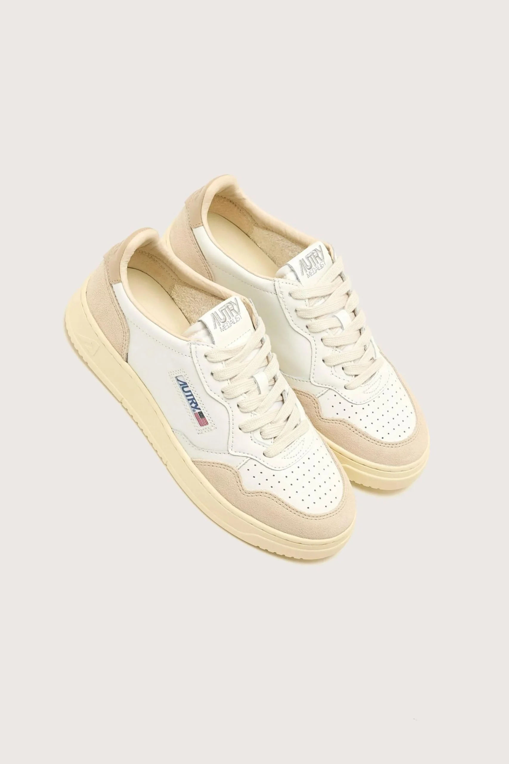 Bekijk Alles|Sneakers|Autry Medalist Low For Women