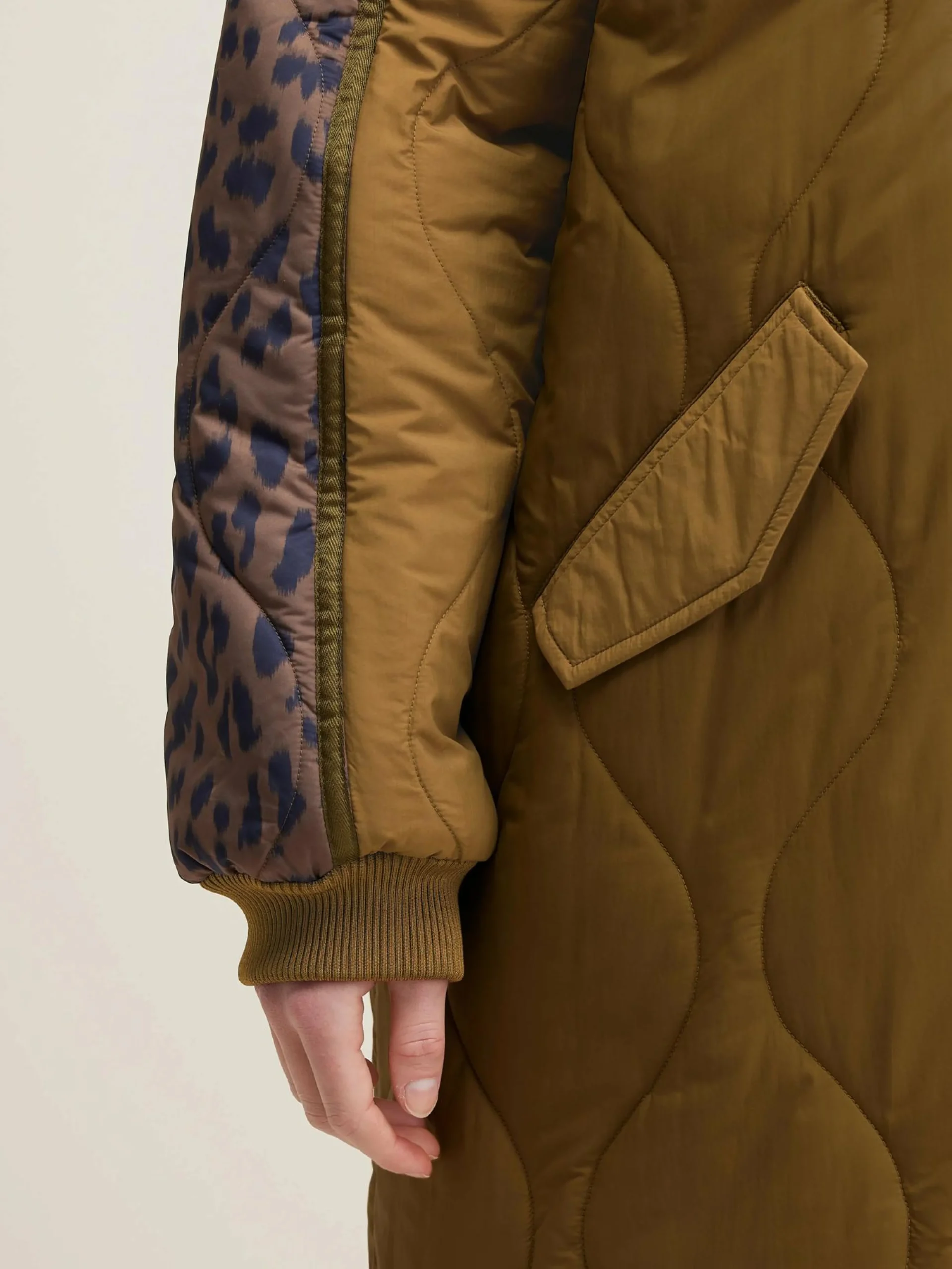 Bekijk Alles|Mantels & Jassen|Bellerose Hedge Gewatteerde Jas Tan