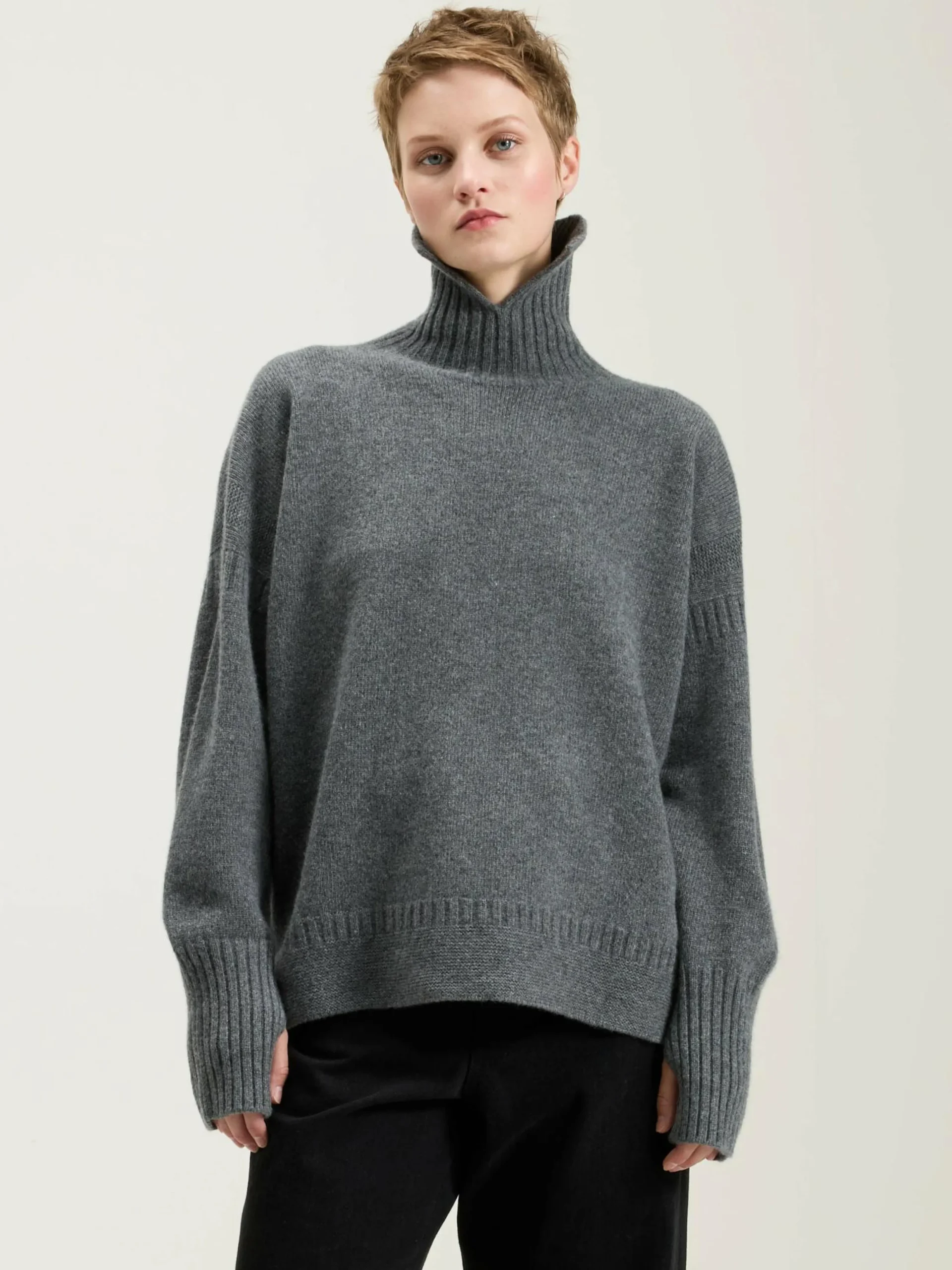 Truien|Nicholson & Nicholson Lulu High Neck Sweater